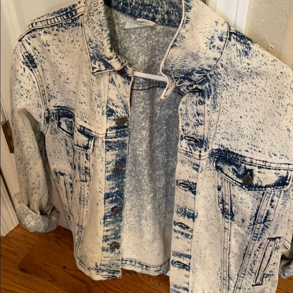 Jean jacket - Picture 2 of 4